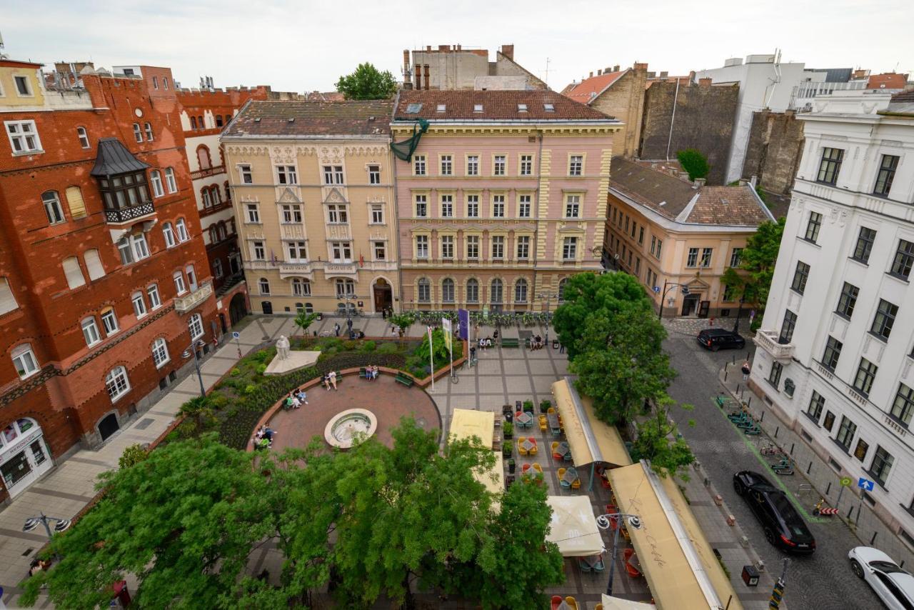 3bedroom Triplex Rooftop Apartment