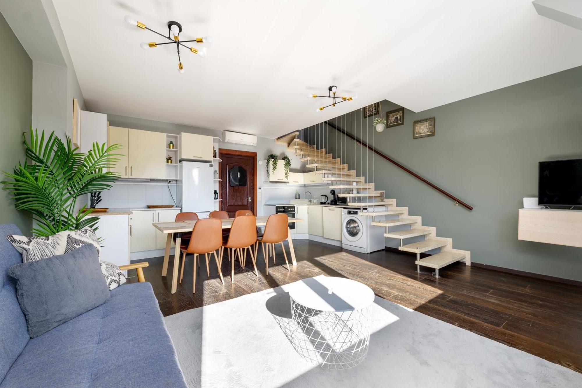3bedroom Triplex Rooftop Boedapest